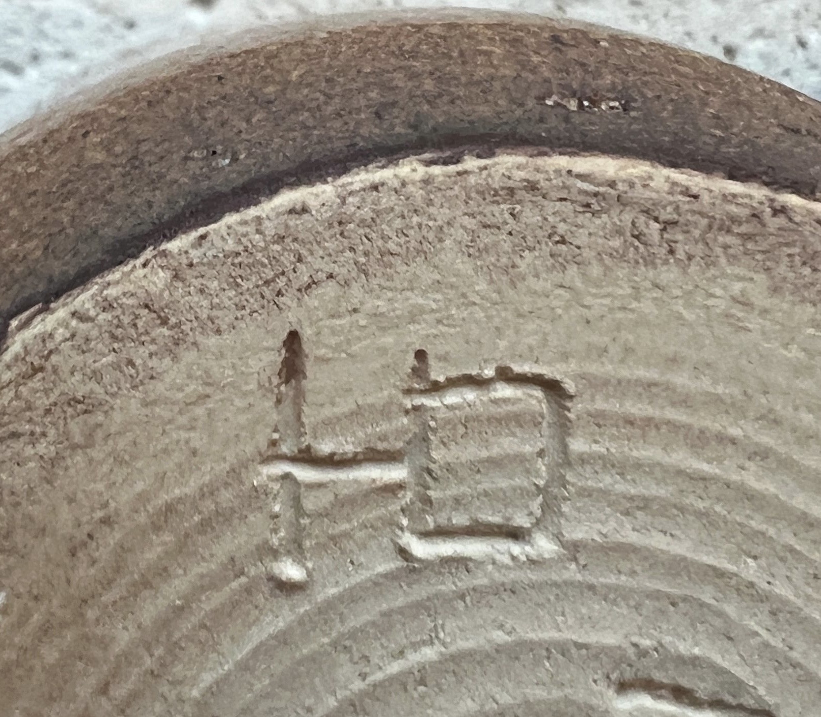 foto van de onderkant van een schaal